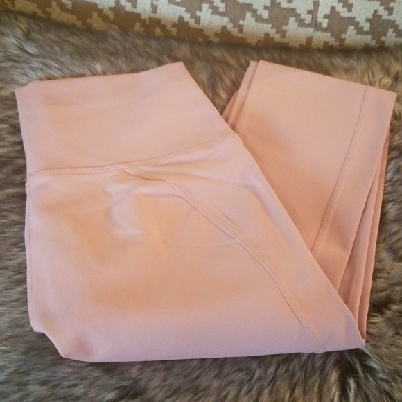 Fabletics Pants - Fabletics High Waisted Leggings Light Pink Small Fabletics Pants - Fabletics High Waisted Leggings Light Pink Small